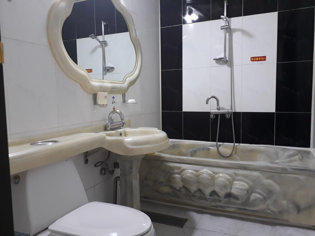 Diamond Motel Sacheon Eksteriør billede